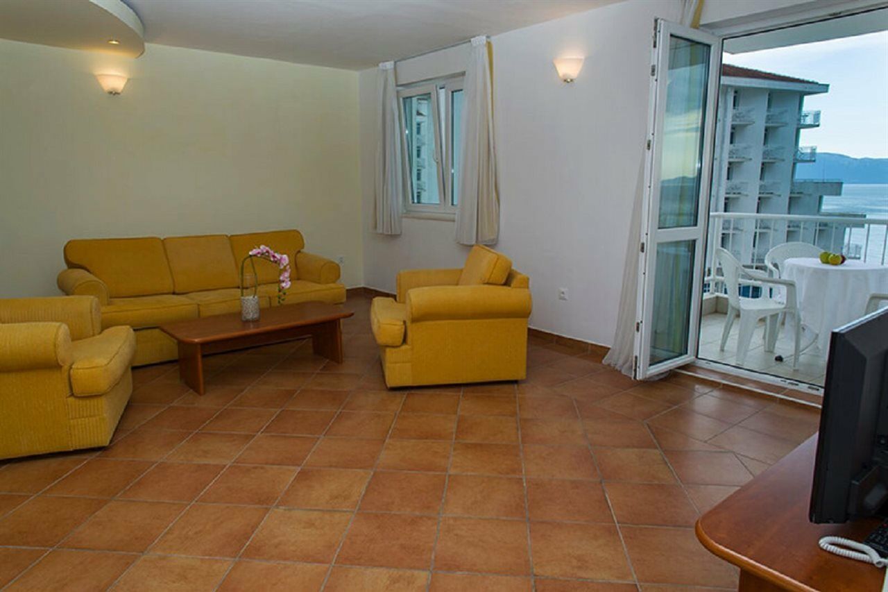 Hotel Labineca Gradac  Exterior foto